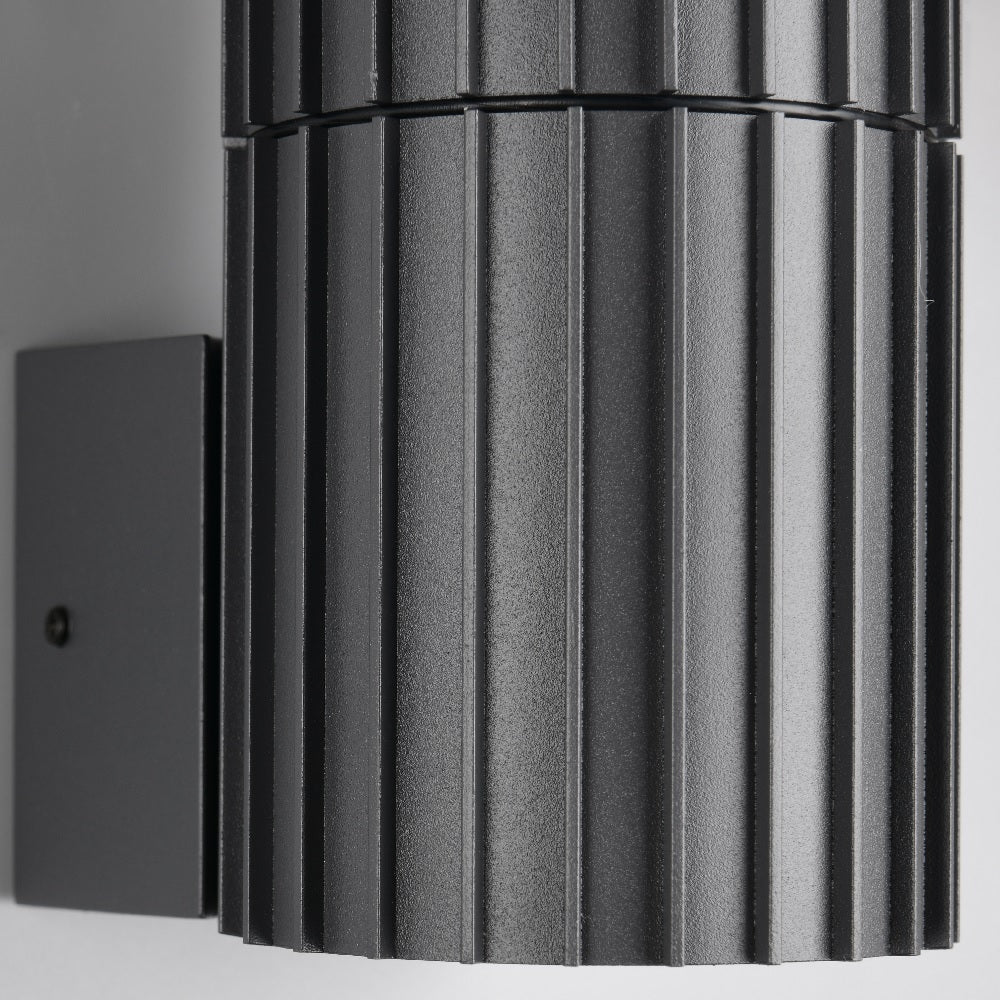 Black Cylindrical Modern Outdoor Wall Lamp with Frosted Diffuser IP54 - Image 4