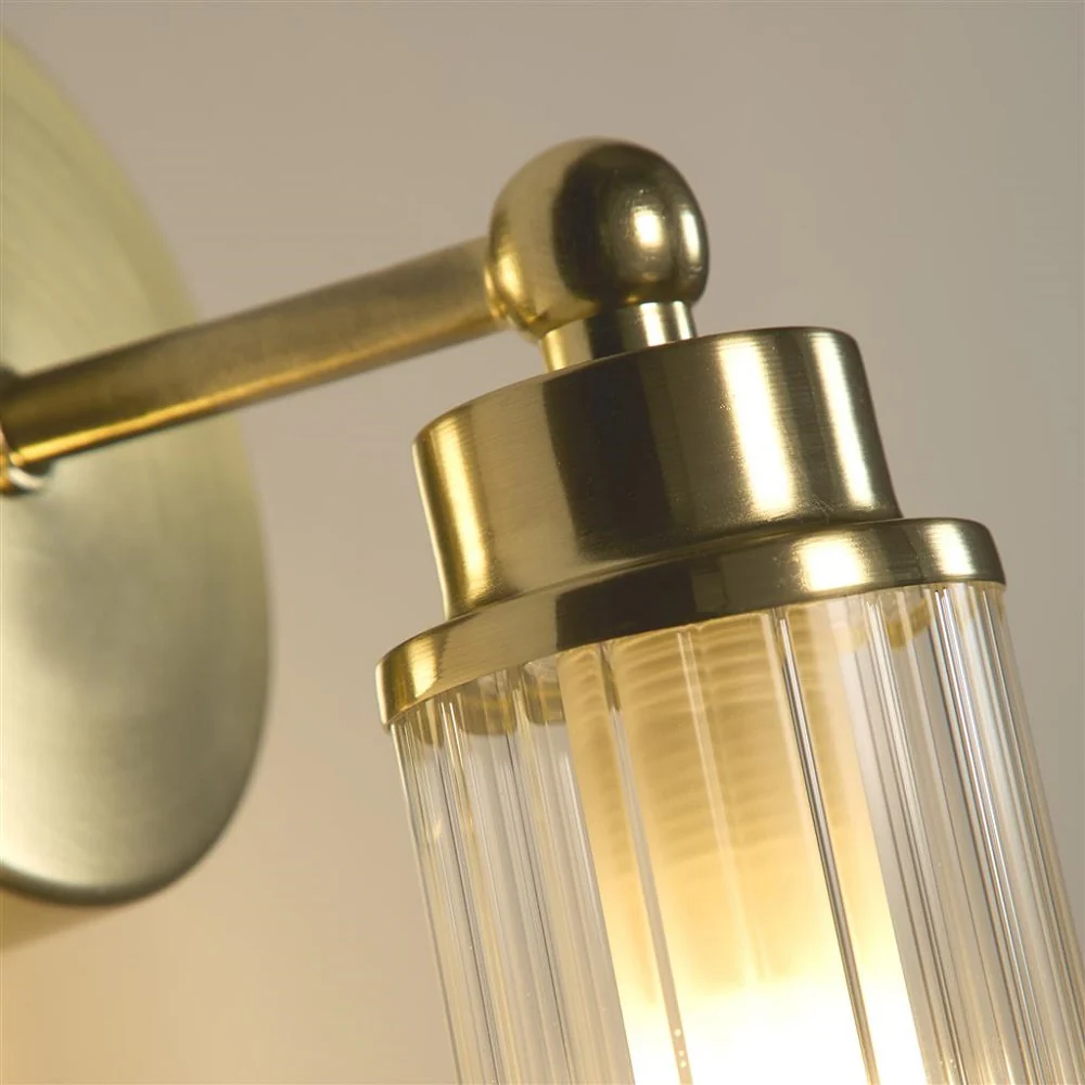 Satin Brass & Ribbed Glass Bathroom Vintage Single Lamp Wall Light 220mm - Image 3